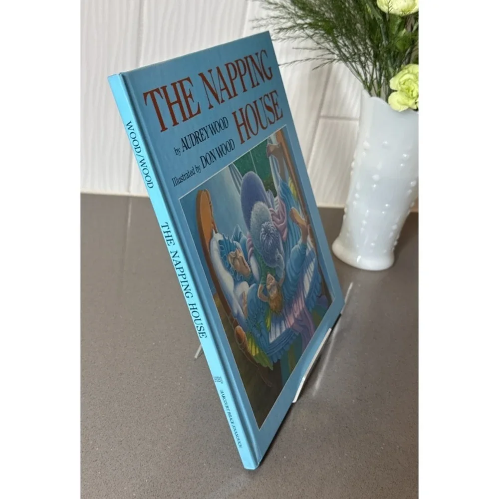 The Napping House By Audrey Wood 1984 Children's Book HC/DC EXCELLENT Condition